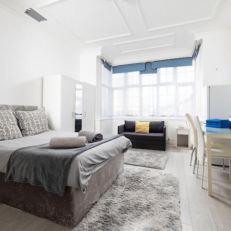 Bright Studio On Golders Green Road London Ngoại thất bức ảnh